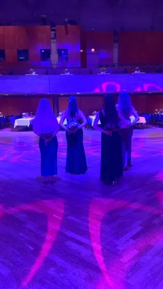behind the scenes 📽️

#abschlussball #tanzschulefischer #ingolstadttanzt #tanzvideo #bachata #salsa #ladystyle #tanzkurs #ingolstadt_in #dancer #salsadancing #bachatadancing #stadttheater